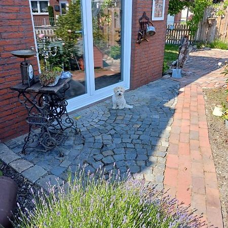 Lotta'S Ferienhaeuschen Apartment Emden Exterior photo